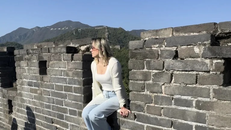 Muralha da China: Guia Prático de Qual Trecho Visitar (Badaling ou Mutianyu?)